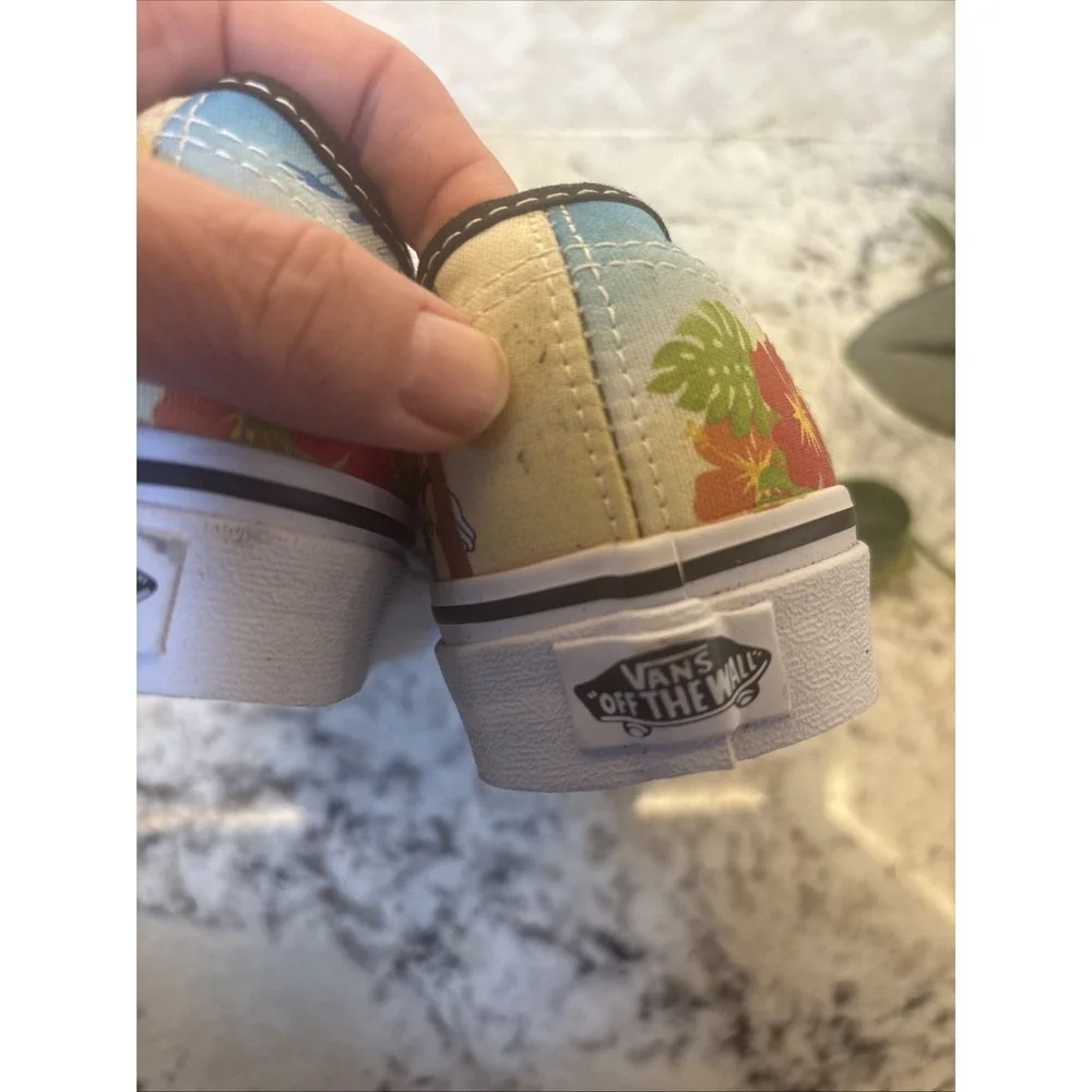 Vans X Disney Rare‎ Hawaiian Aloha Mickey Minnie Mouse M6 L7.5 limited Addition